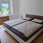 Apartma Marija, Kal-koritnica アパート